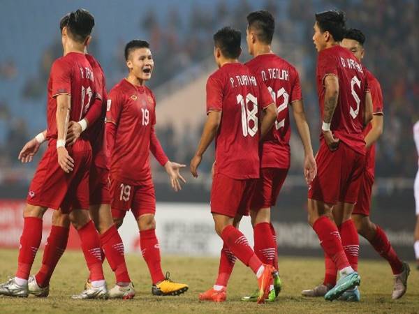 Bóng đá VN ngày 4/1: Công bố giá vé trận Việt Nam vs Indonesia