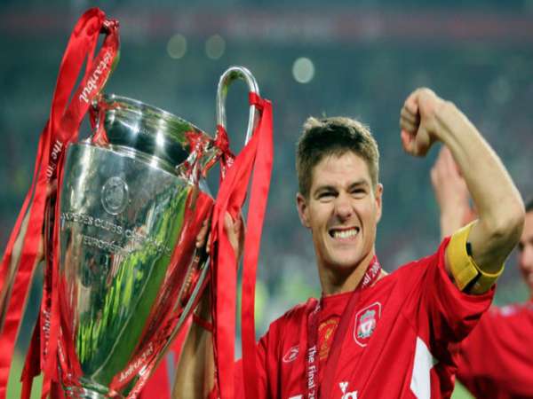 Tiền vệ Steven Gerrard